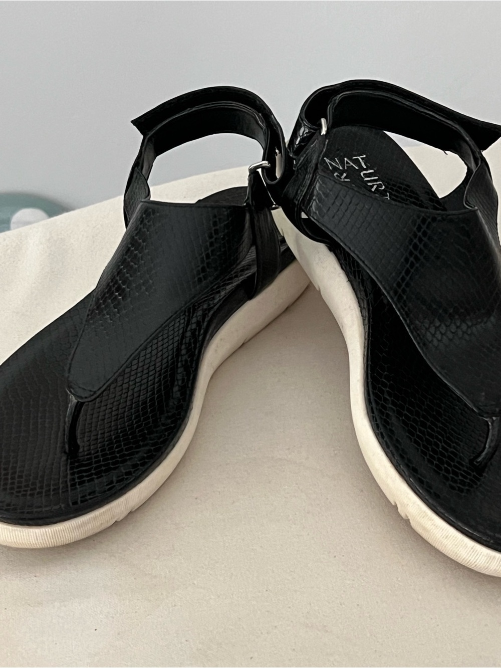 Naturalizer Black Textured Leather Thong Sandals with White Sole